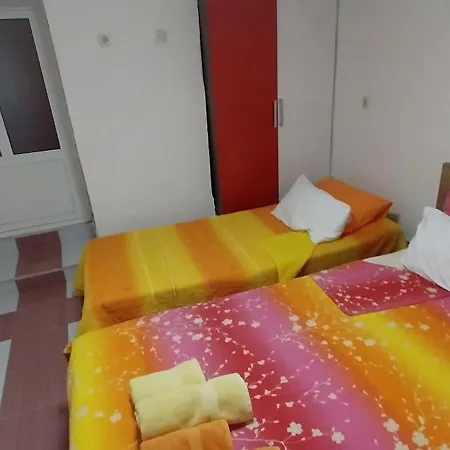 Pink On Basic Apartment Ohrid